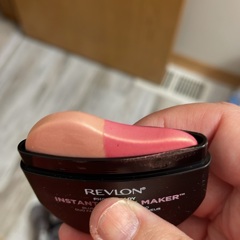 Cheek maker - Picture 2 of 3